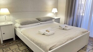 Deluxe Double or Twin Room, Balcony, City View | Soundproofing, free WiFi - B&B Essenze  (Palermo)