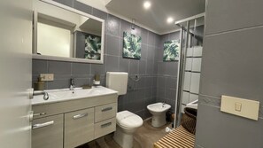 Dobbelt- eller tomannsrom – comfort, balkong | Bad