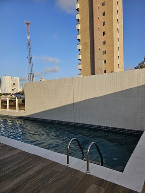 Apartament | Piscina | Piscina a l'aire lliure