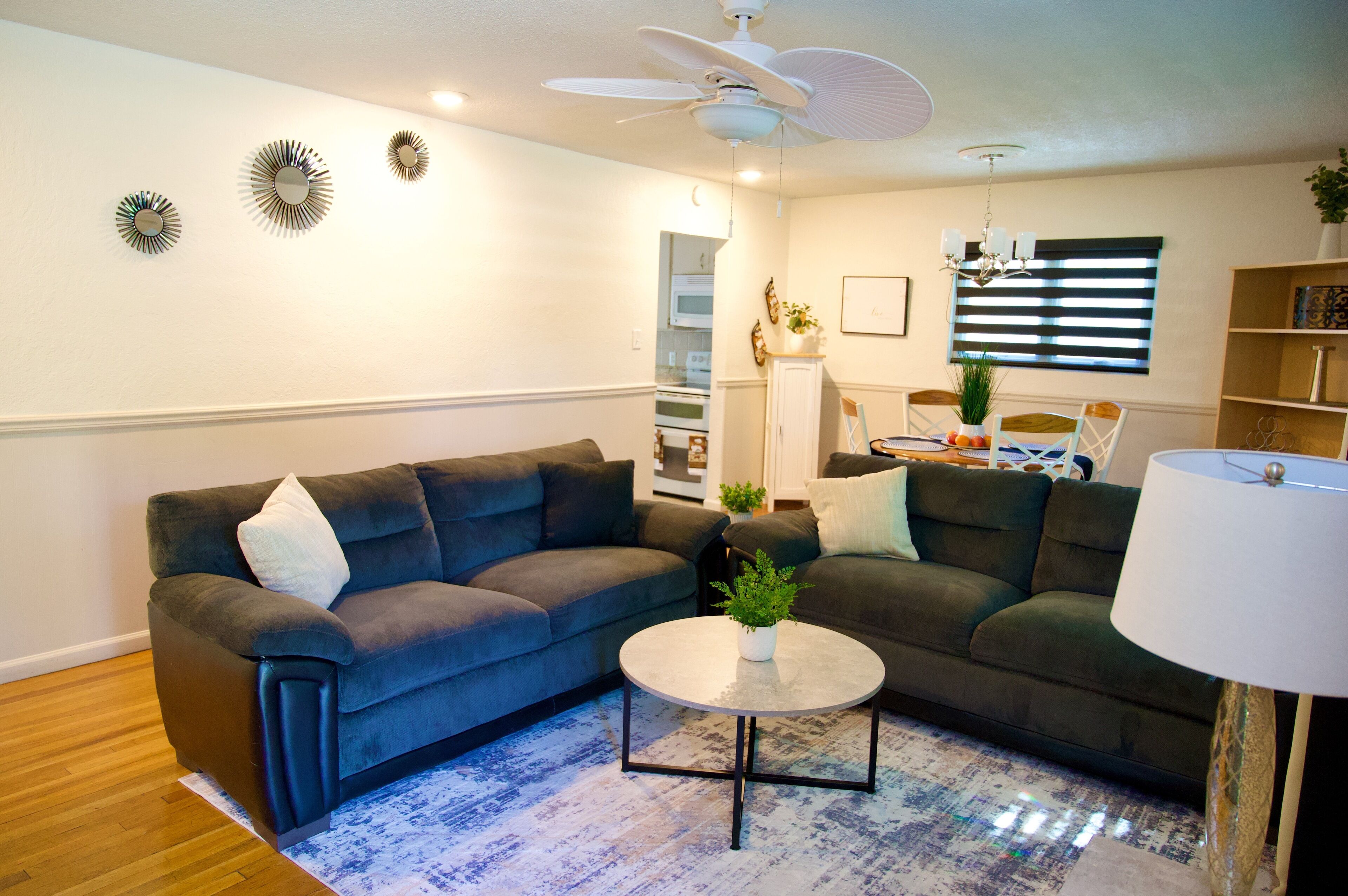 Opuluxe Melville 3BR Vista w/ Fire pit