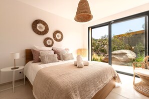 4 bedrooms, iron/ironing board, free WiFi, bed sheets - Bellezza - Villa climatisée, piscine, vue montagne (Lecci)