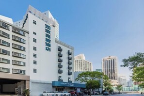 บริเวณภายนอก