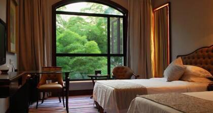 Weisheng Xiangyi Hotel (Xiangyi Building)