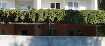 Beach House Žuljana - Two Bedroom Apartment with Terrace 1