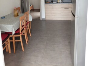 Dining - Beach House Žuljana - Two Bedroom Apartment with Terrace 3 (Zuljana)