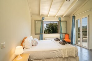 4 Schlafzimmer, Bügeleisen/Bügelbrett, kostenloses WLAN, Bettwäsche