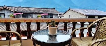 Hongya Hansongyuan Inn
