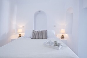 2 bedrooms, in-room safe, iron/ironing board, free WiFi