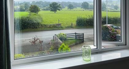Escape to this three-bedroom holiday home set in Hay-on-Wye.