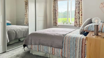 3 bedrooms, free WiFi, bed sheets
