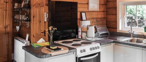 Cookware/dishes/utensils
