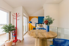 Iron/ironing board, travel crib, free WiFi, bed sheets - NEW! ESTORIL SEAFRONT BALCONY STUDIO (Estoril)