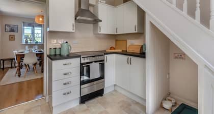 A hidden gem in the heart of Lincolnshire located on the banks of a Reservoir.