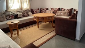 Living area - Marrakech Oasis Retreat - 4 Bed Apartment (Marrakech)