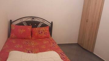 Apartment | 4 bedrooms, bed sheets