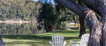 Luxury Lakefront Hideaway - Your relaxing south coast getaway awaits on the lake