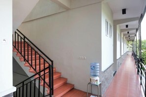 Interior - Urbanview Hotel Wayan Mansion (Bali)