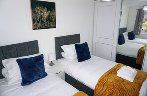 House - The Oasis - For Contractors and Individuals (Wigan)