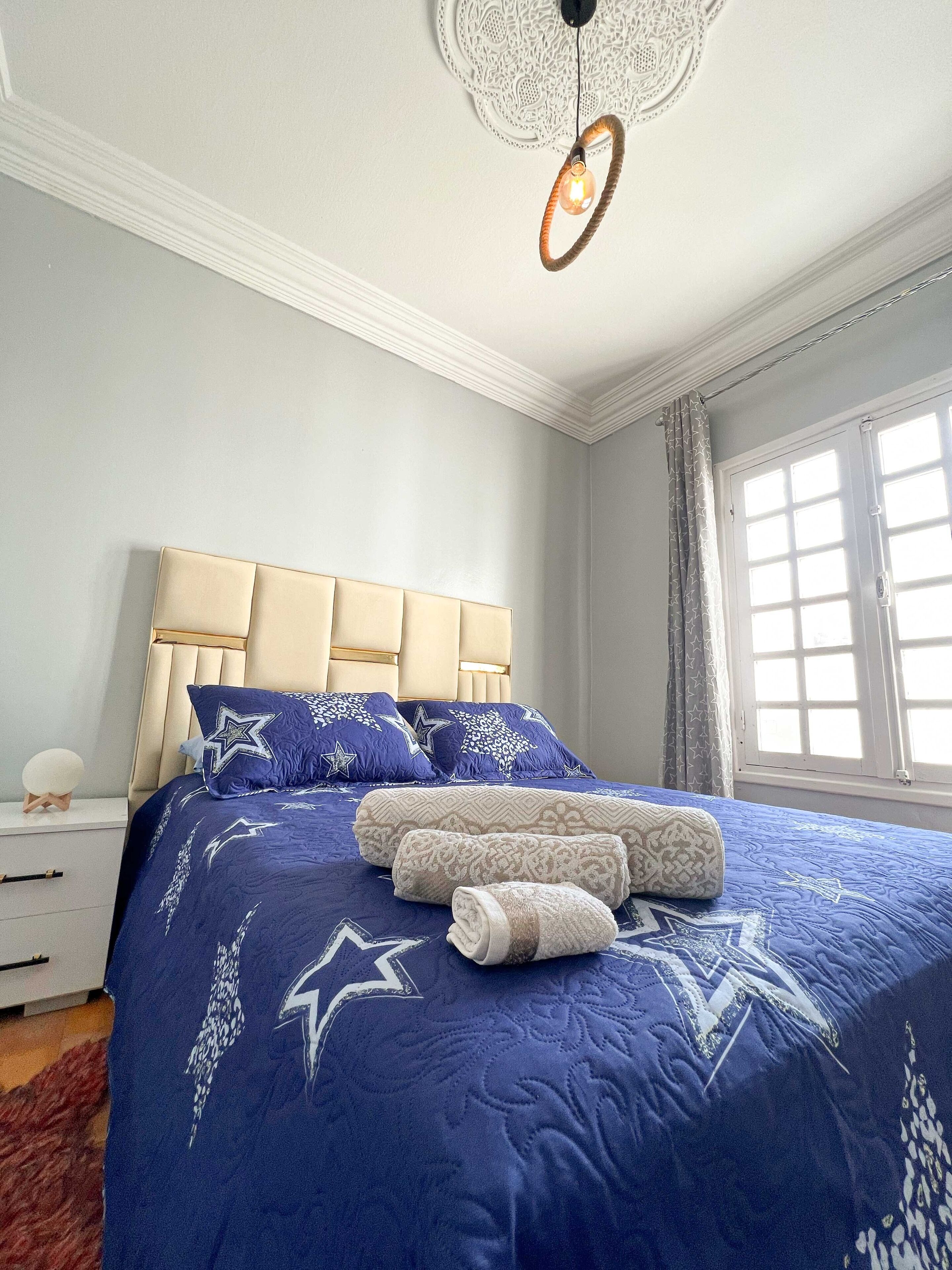 2 makuuhuonetta, silitysrauta/-lauta, ilmainen Wi-Fi, vuodevaatteet