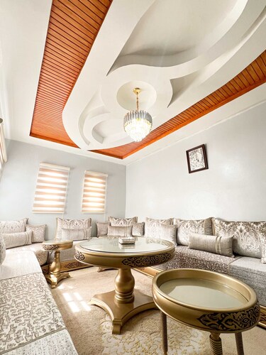 Stylish apartment a stone's throw from the beach