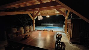 Outdoor dining - Belle Maison de Famille en Pleine Nature (Carcassonne)