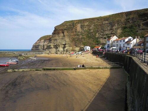 3 bedroom accommodation in Staithes, near Saltburn-by-the-Sea