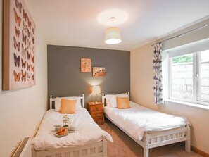2 bedrooms, bed sheets