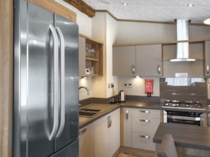 Dishwasher, cookware/dishes/utensils