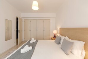 2 bedrooms, iron/ironing board, travel cot, bed sheets