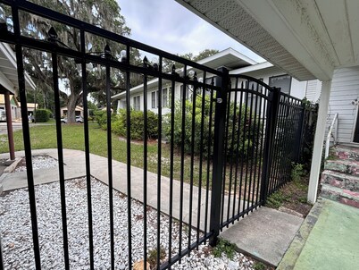 Quaint 1Br/Ba entire guest house in heart of Hist. Downtown Winter Garden