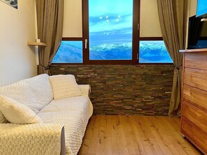 Living area - Studio Corbier Zodiaque Pool and Ski at the foot of the slopes  (Villarembert)