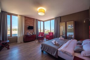 Luxury Double Room, City View