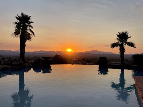 100 mile views! 6000 sq ft 4-bedroom house, salt pool in fabulous Fountain Hills