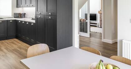 4 bedroom accommodation in Caernarfon