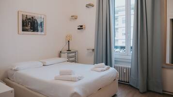 1 Schlafzimmer, BĂŒgeleisen/BĂŒgelbrett, WLAN, BettwĂ€sche