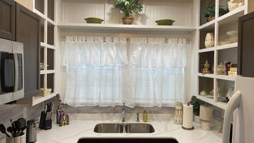 Microwave, oven, stovetop, dishwasher