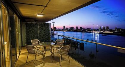 Waterfront - London Greenwich O2 Arena 2 Bed Apartment