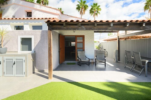 Bungalow mit 2 Schlafzimmern, Patio und Fahrrädern