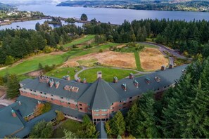 Exterior - Elegance in the Wild | Glamping in Washington (Stevenson)
