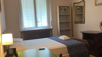 1 camera, ferro/asse da stiro, Wi-Fi, lenzuola