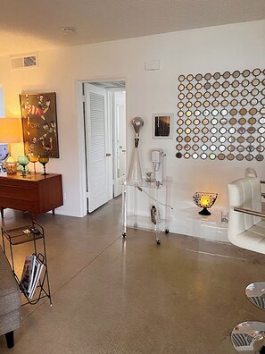 Interior - Desert Lanai - Palm Springs - Original 1964 - 1.5 bedroom - 1.5 bath (Palm Springs)