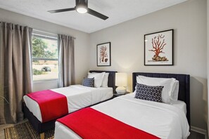 3 bedrooms, iron/ironing board, free WiFi, bed sheets