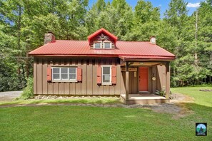 Exterior - Singing Waters Camp (Morris)