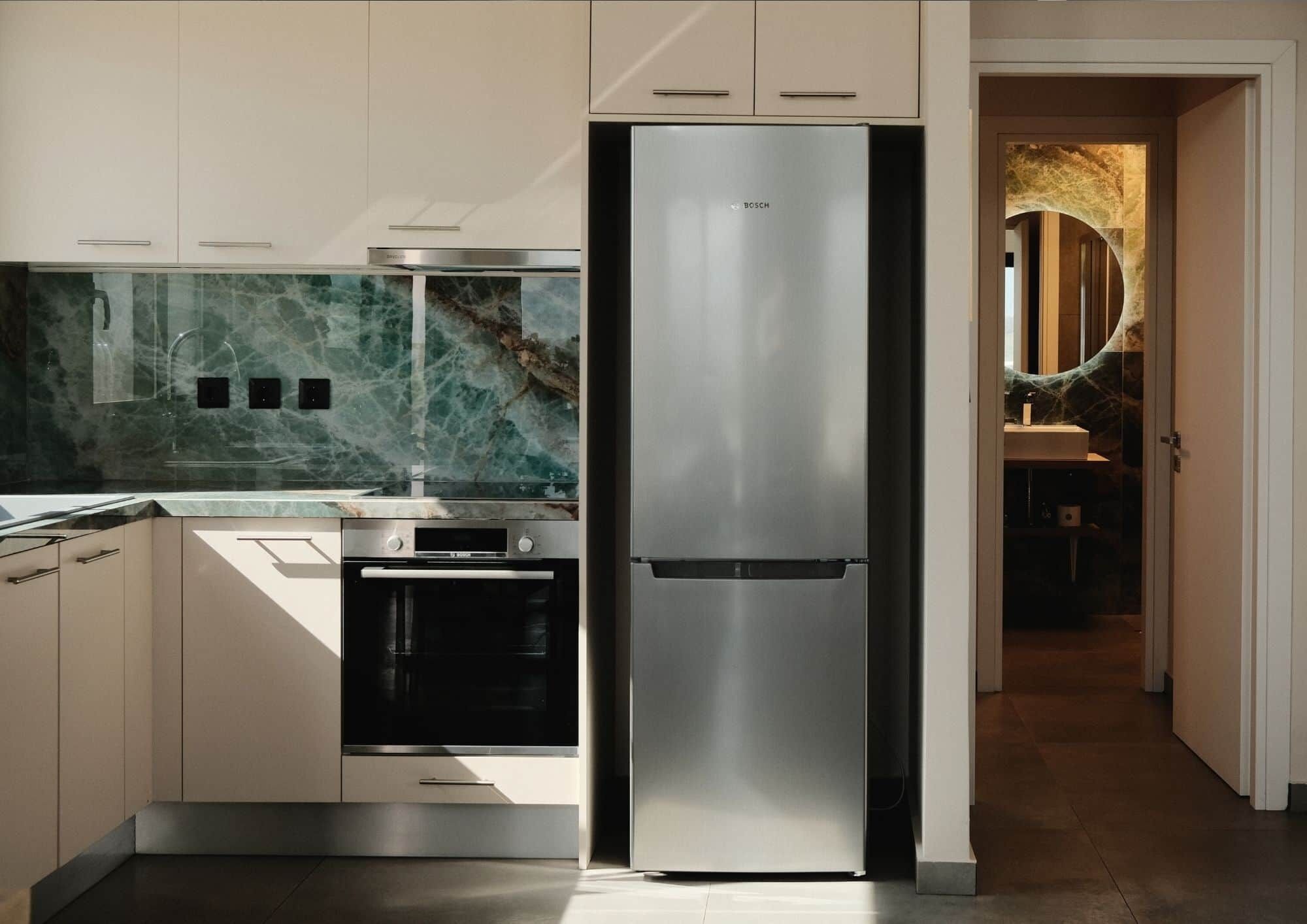 Fridge, oven, dishwasher, coffee/tea maker