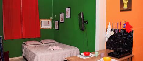 1 bedroom, desk, iron/ironing board, WiFi