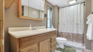 Shower, towels