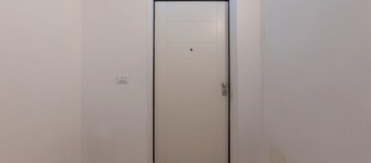 GuestHost - Comfortable apartment located on the second floor of a building NOT equipped with a lift.In 63 m2 of space it comfortably accommodates 5 people with a double sofa bed in the living room, a double bedroom and a bedroom with a single bed.Locate