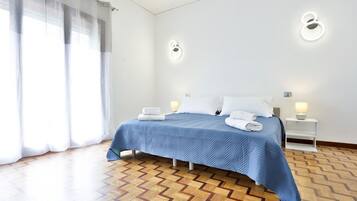 2 chambres, fer et planche Ă repasser, Wi-Fi, draps fournis