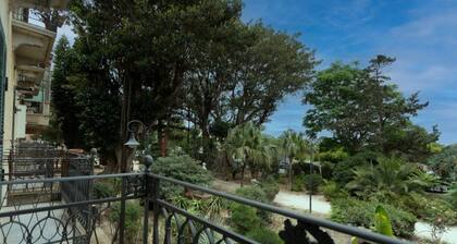 Ancient Arches: Charming House in Marsala