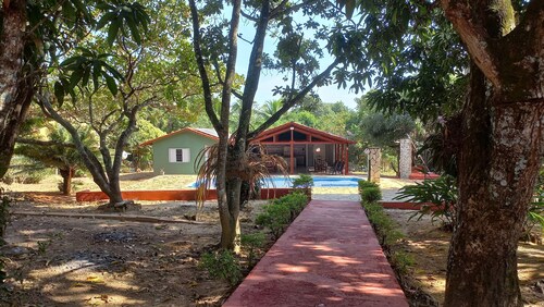 Chácara G20 - Para Confraternização A 4km de Caldas Novas